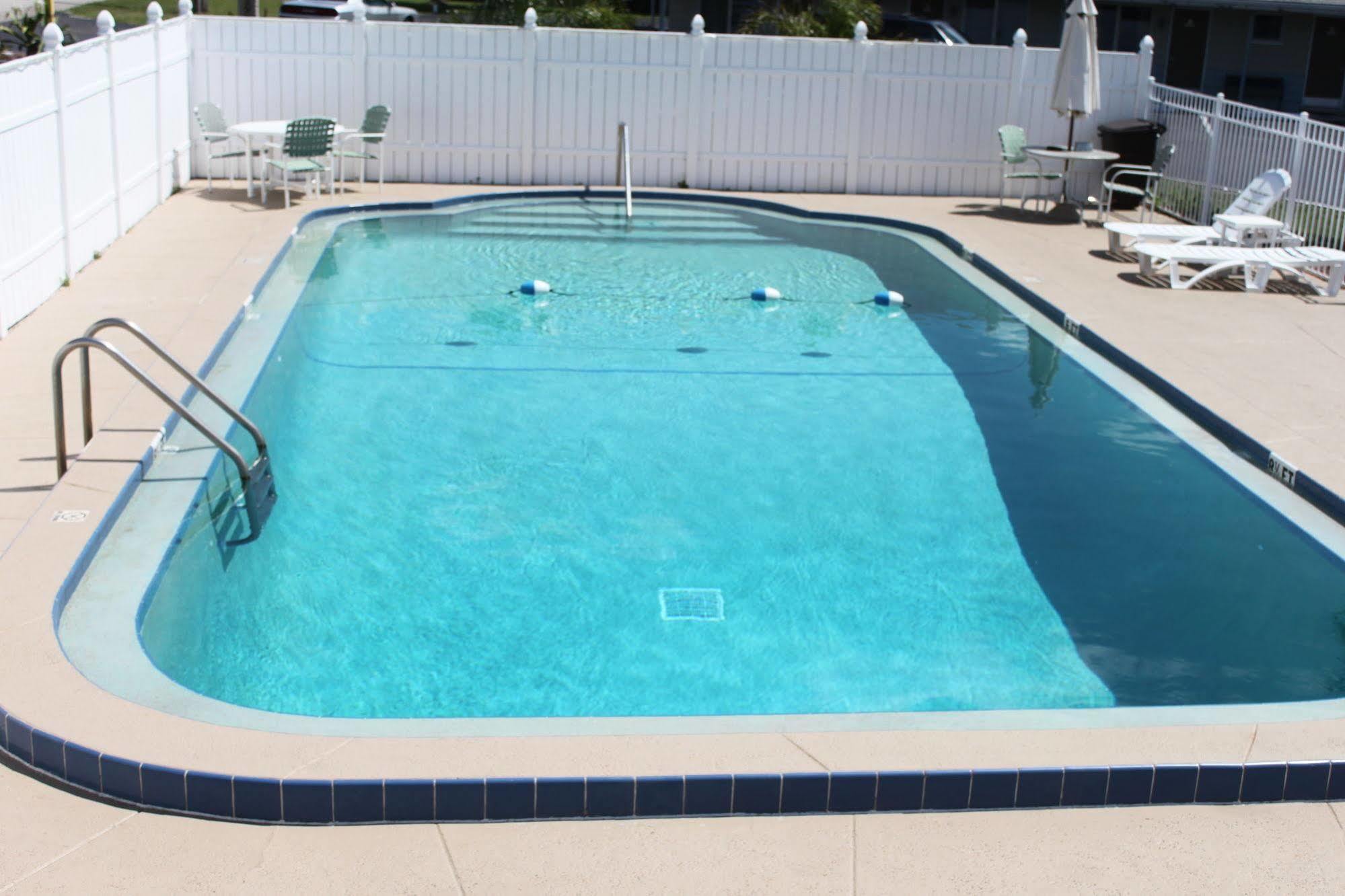Carters Motel And Mobile Home Village Edgewater  Extérieur photo