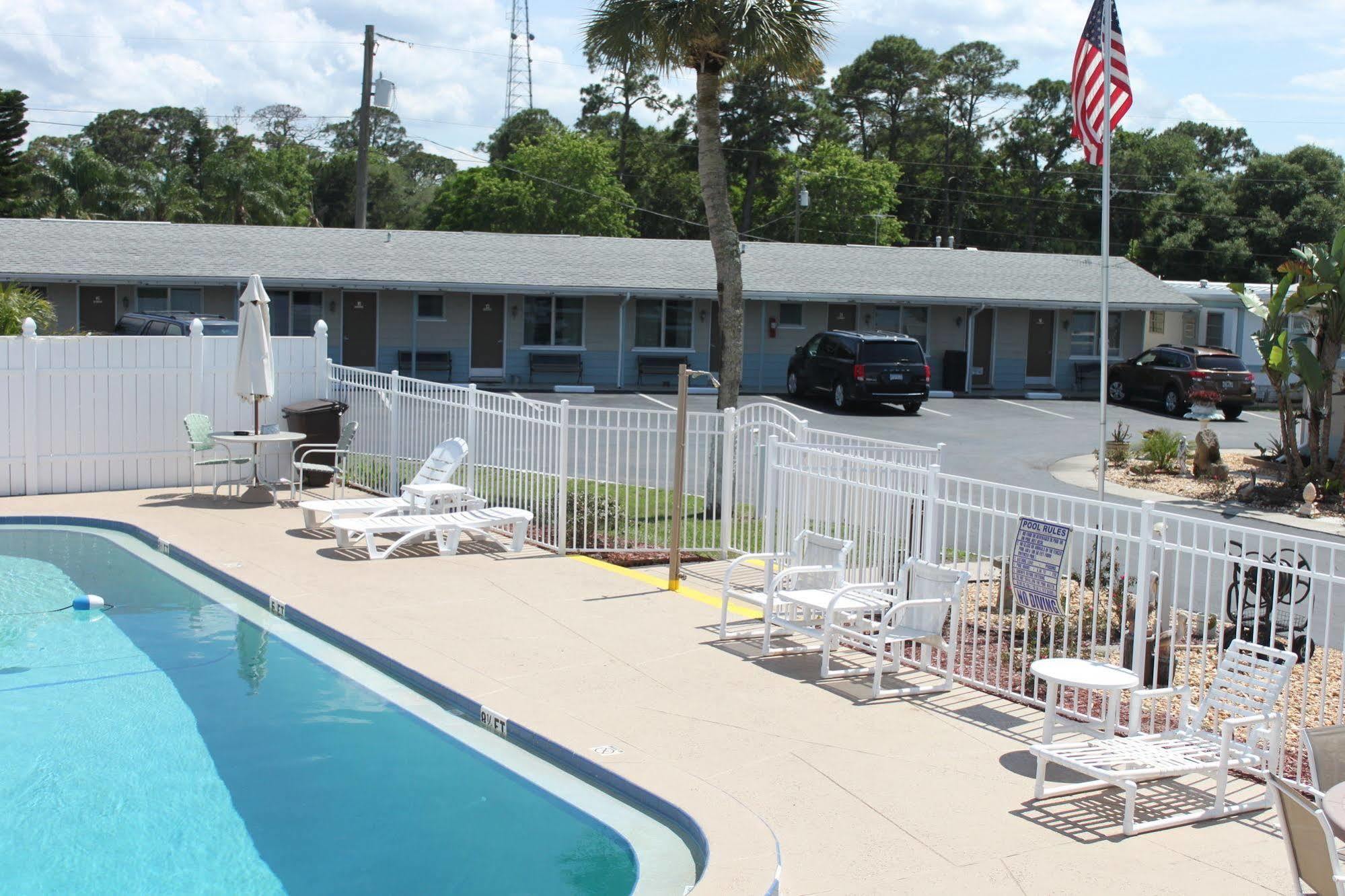 Carters Motel And Mobile Home Village Edgewater  Extérieur photo